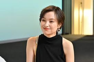 ショートヘアの太田莉菜