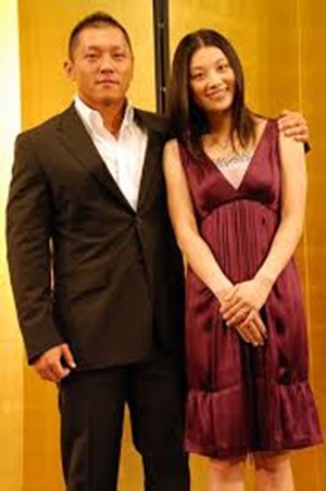 小池栄子と坂田亘