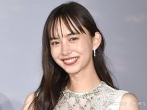 井桁弘恵