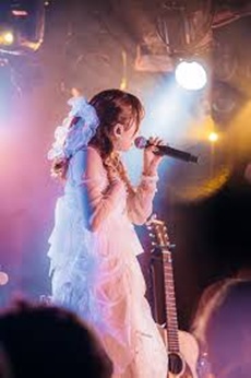 ライブの手がクリームパン