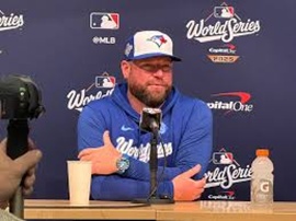 シュナイダー監督