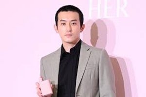 ボウズ頭の杉野遥亮